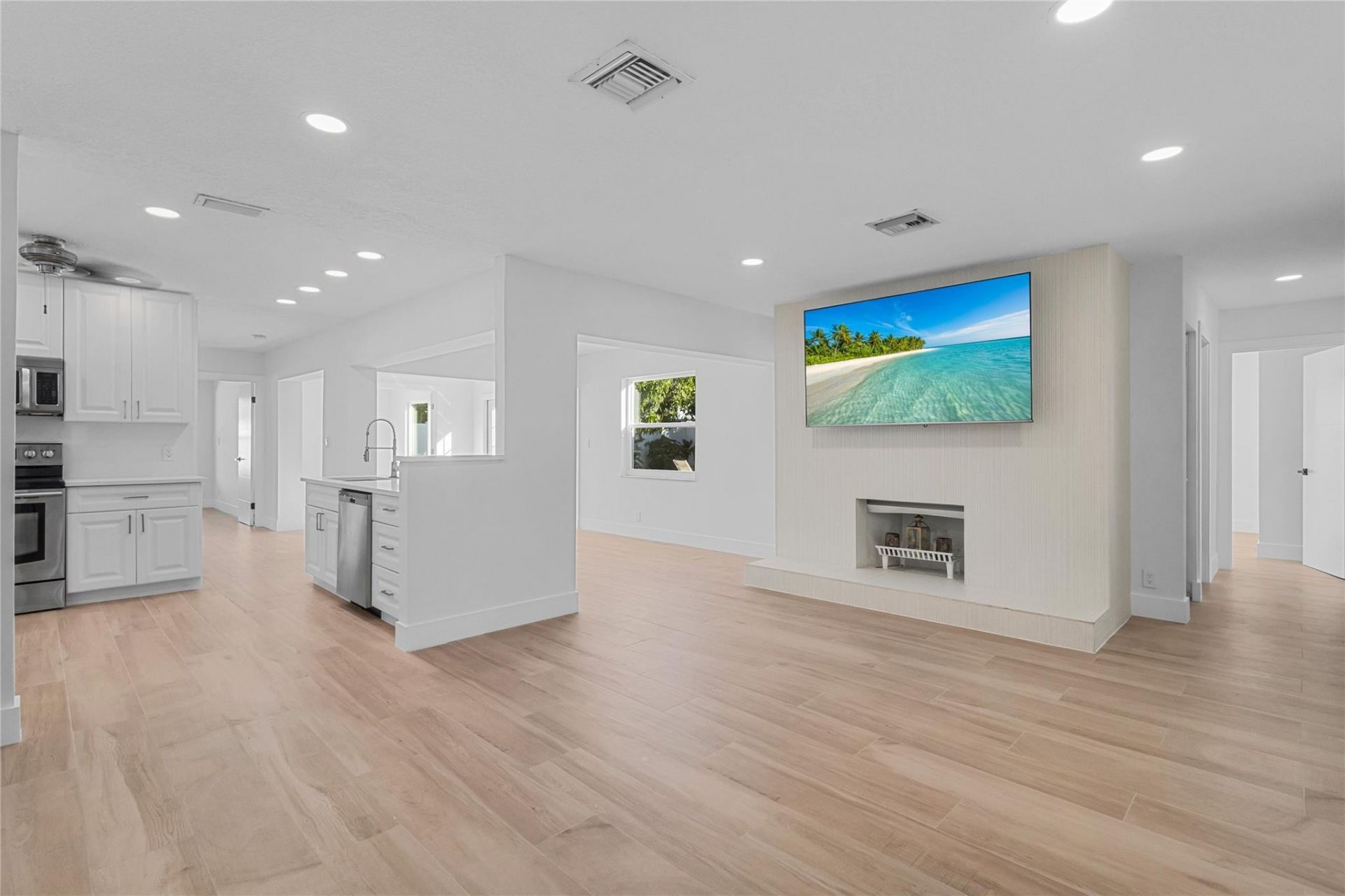 2830 NE 46th Street, Lighthouse Point, FL 33064 Photo