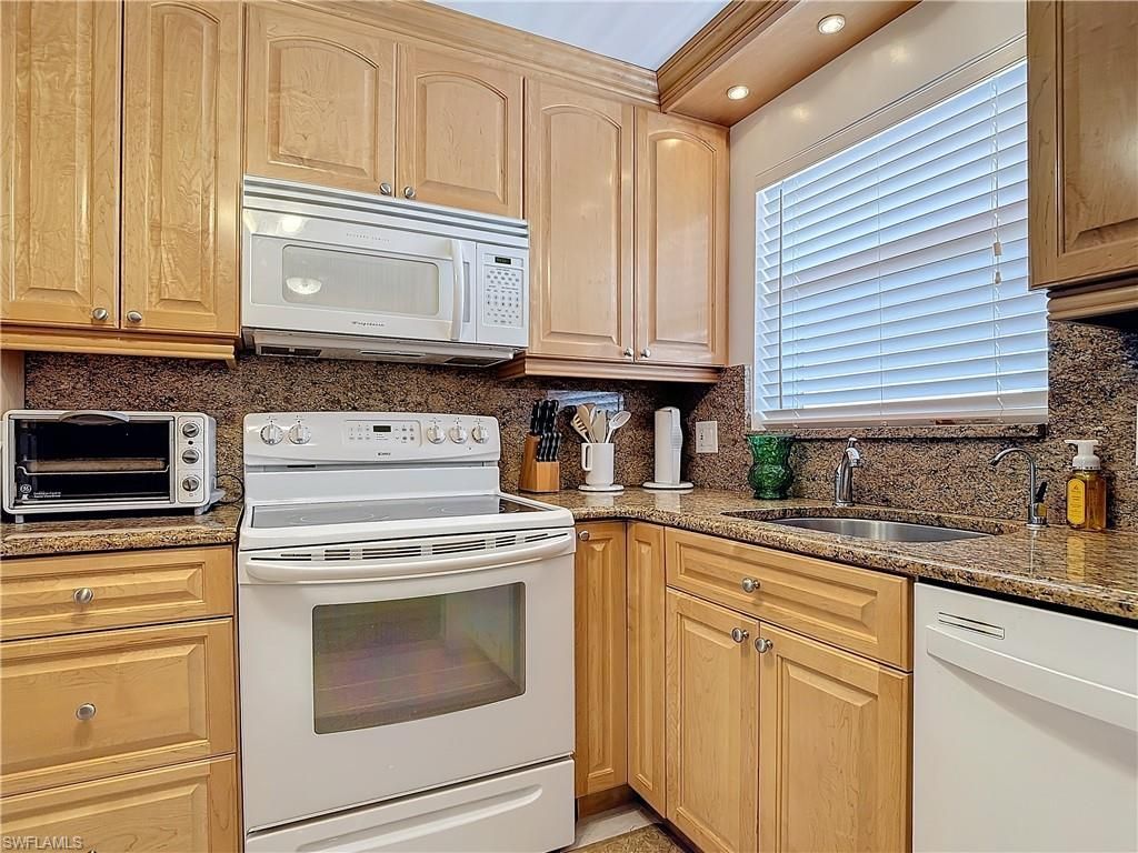 170 Turtle Lake Ct, Unit 211, Naples, FL 34105 Photo