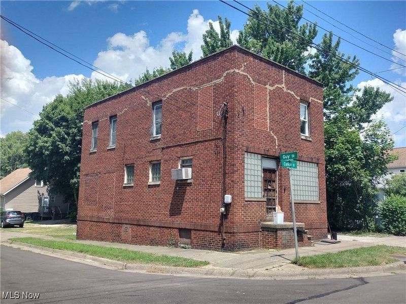 555 Corice Street, Akron, OH 44311 Photo 2