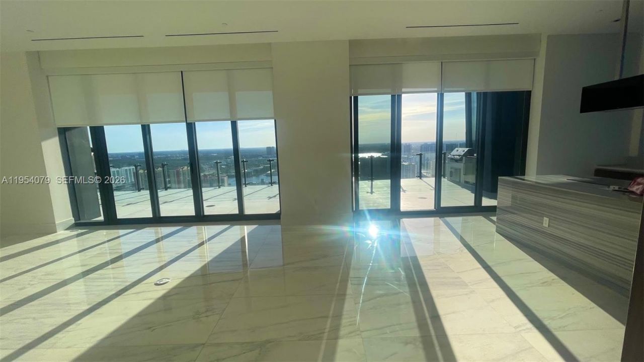 17141 Collins Ave , Unit 3102, Sunny Isles Beach, FL 33160 Photo