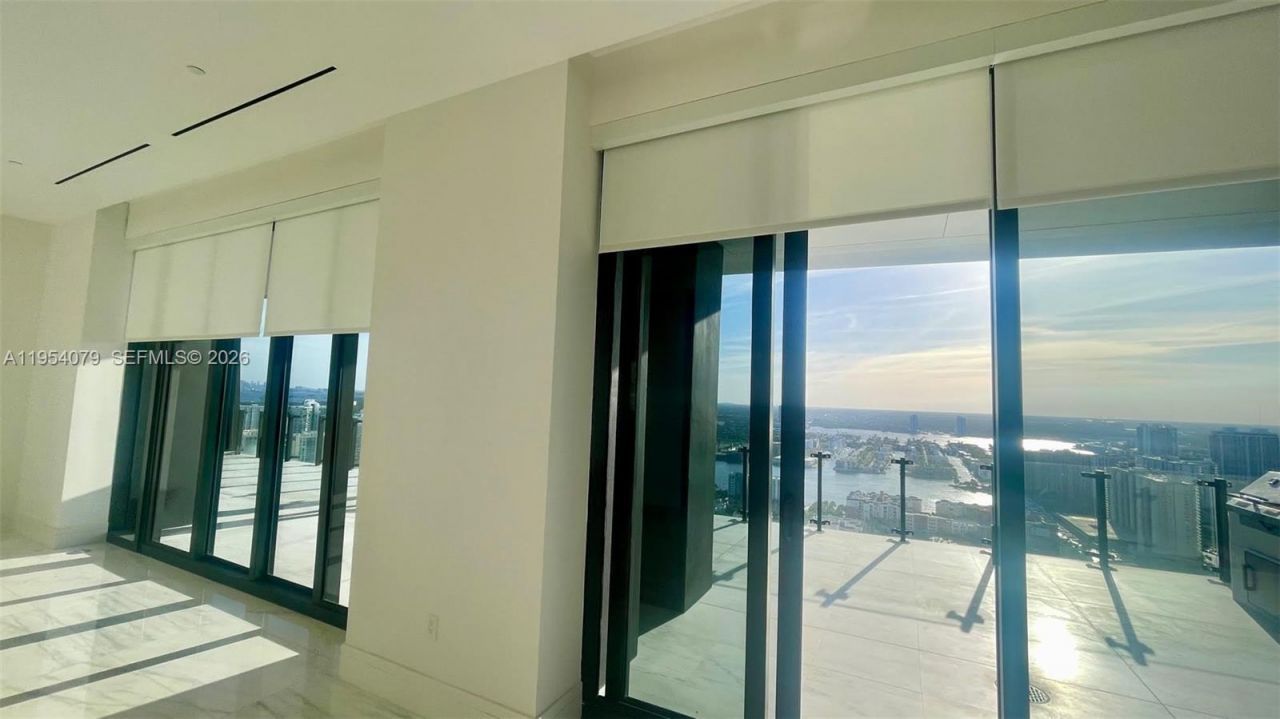 17141 Collins Ave , Unit 3102, Sunny Isles Beach, FL 33160 Photo