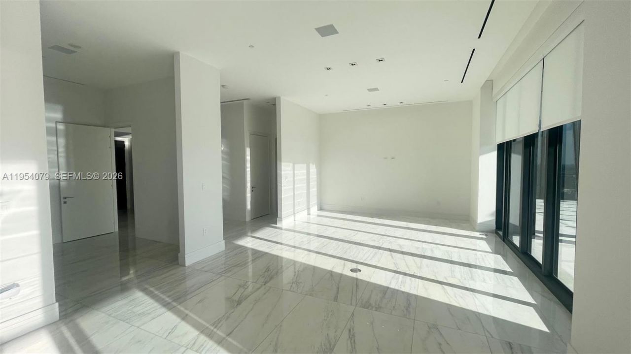 17141 Collins Ave , Unit 3102, Sunny Isles Beach, FL 33160 Photo