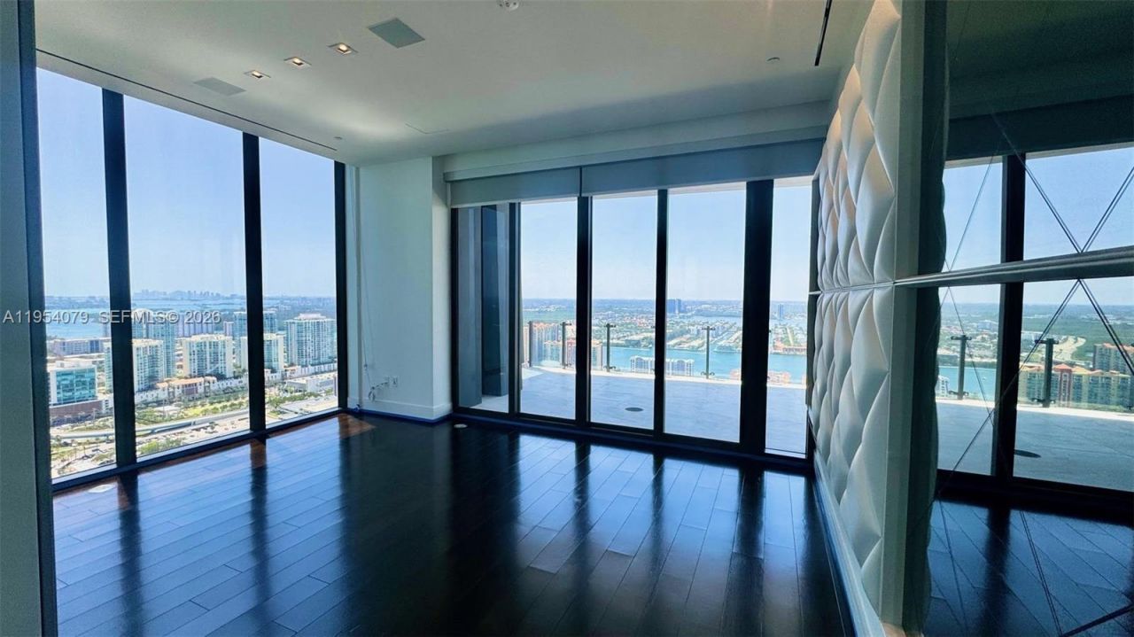 17141 Collins Ave , Unit 3102, Sunny Isles Beach, FL 33160 Photo