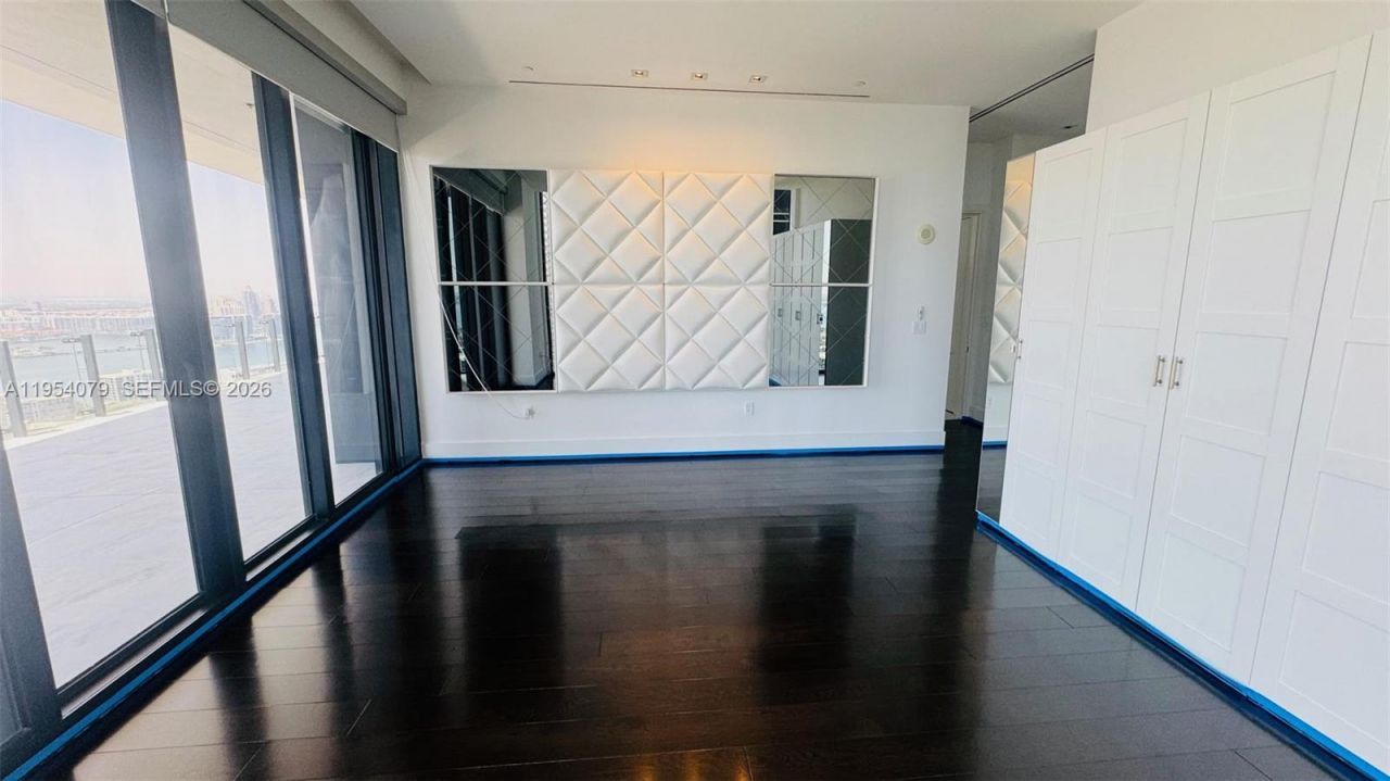 17141 Collins Ave , Unit 3102, Sunny Isles Beach, FL 33160 Photo