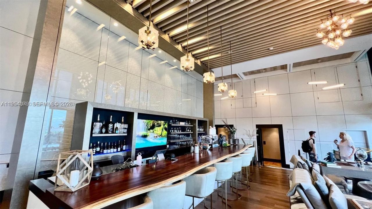 17141 Collins Ave , Unit 3102, Sunny Isles Beach, FL 33160 Photo