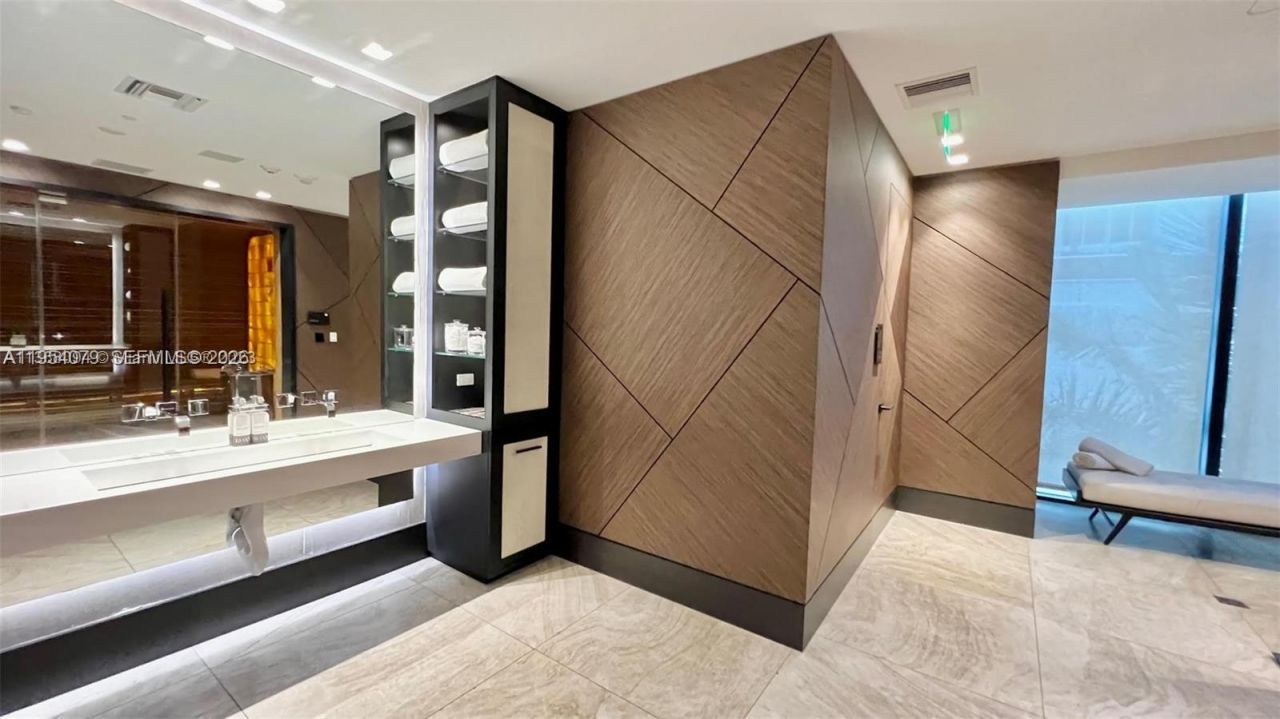 17141 Collins Ave , Unit 3102, Sunny Isles Beach, FL 33160 Photo