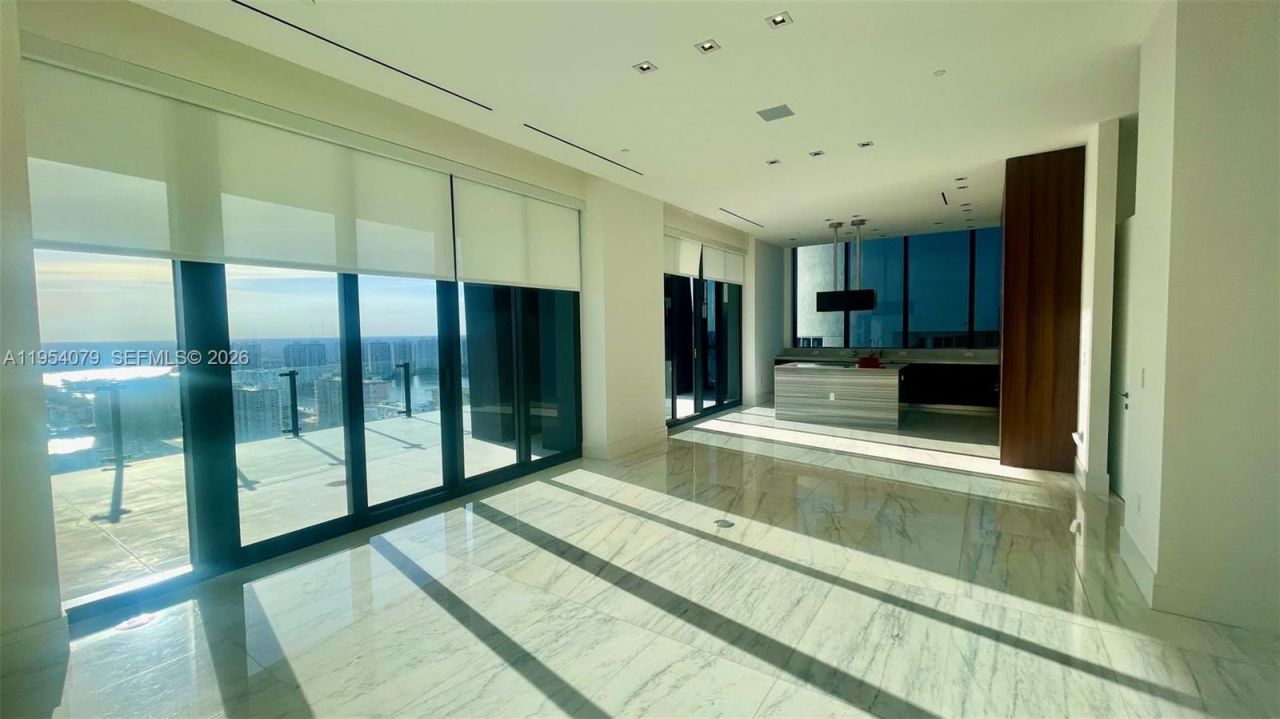 17141 Collins Ave , Unit 3102, Sunny Isles Beach, FL 33160 Photo