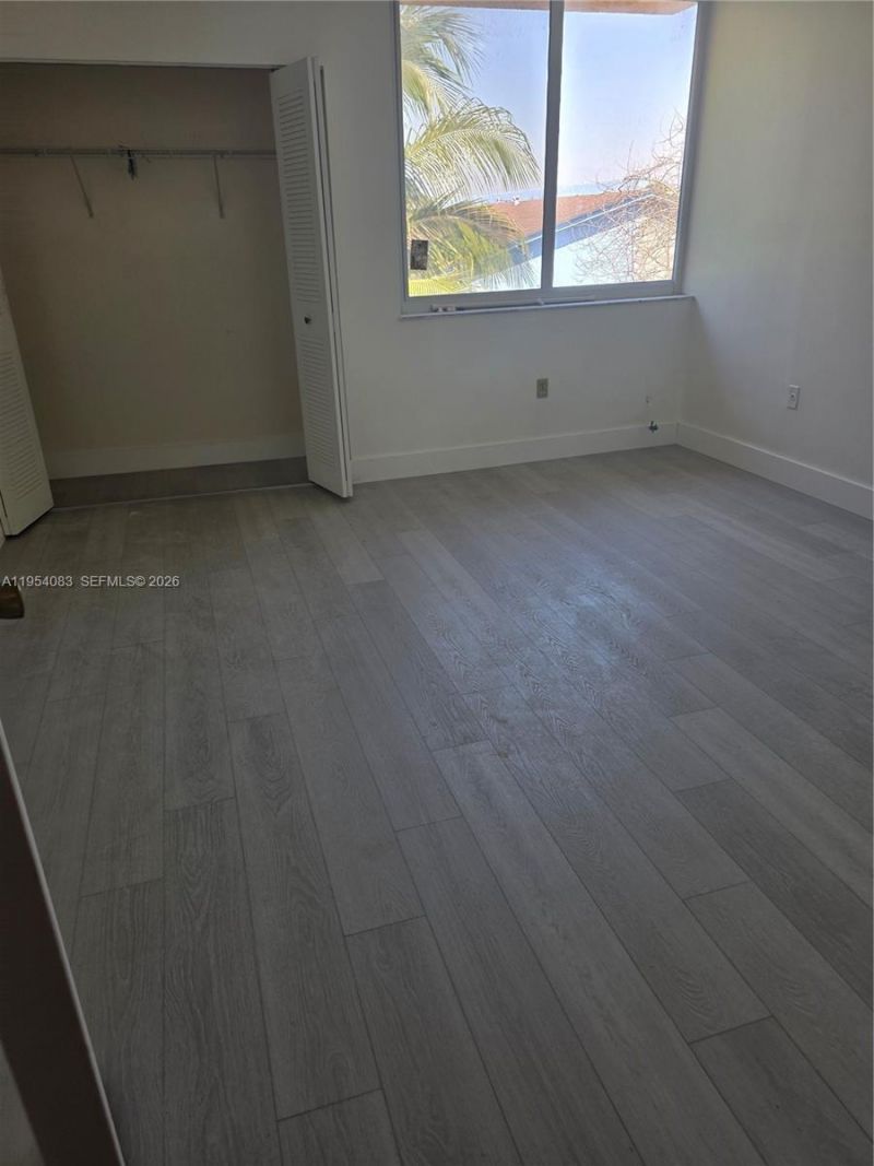 1095 W 40th St, Unit 26, Hialeah, FL 33012 Photo