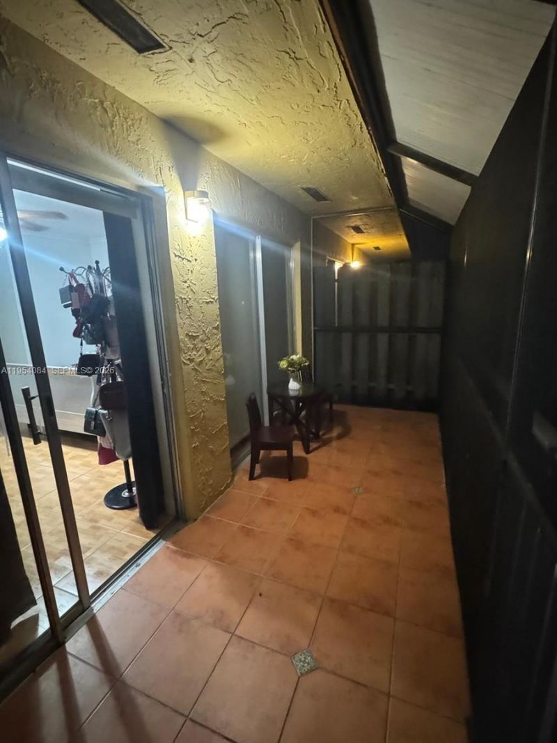 8370 SW 154th Ave , Unit 9, Miami, FL 33193 Photo