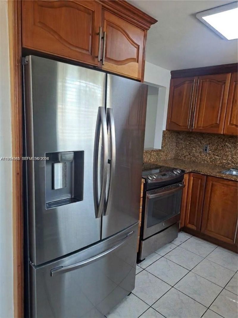 11930 NE 19th Dr, Unit 2, North Miami, FL 33181 Photo