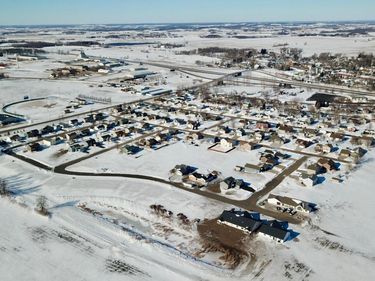 303 E 11th Street SE, Freeport, MN 56336