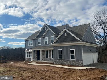 179 ELLICOTT ROAD, AVONDALE, PA 19311