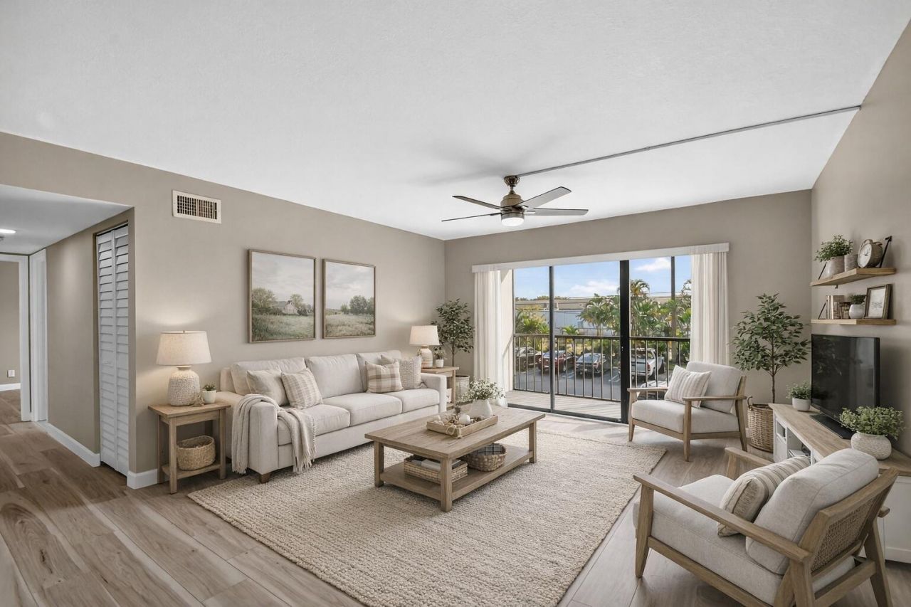 719 Sunny Pine Way, Unit D2, Greenacres, FL 33415 Photo