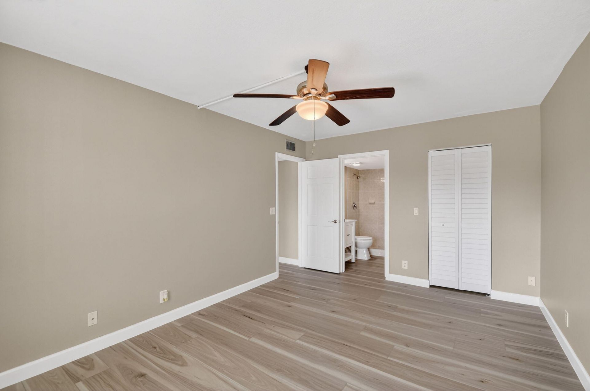 719 Sunny Pine Way, Unit D2, Greenacres, FL 33415 Photo