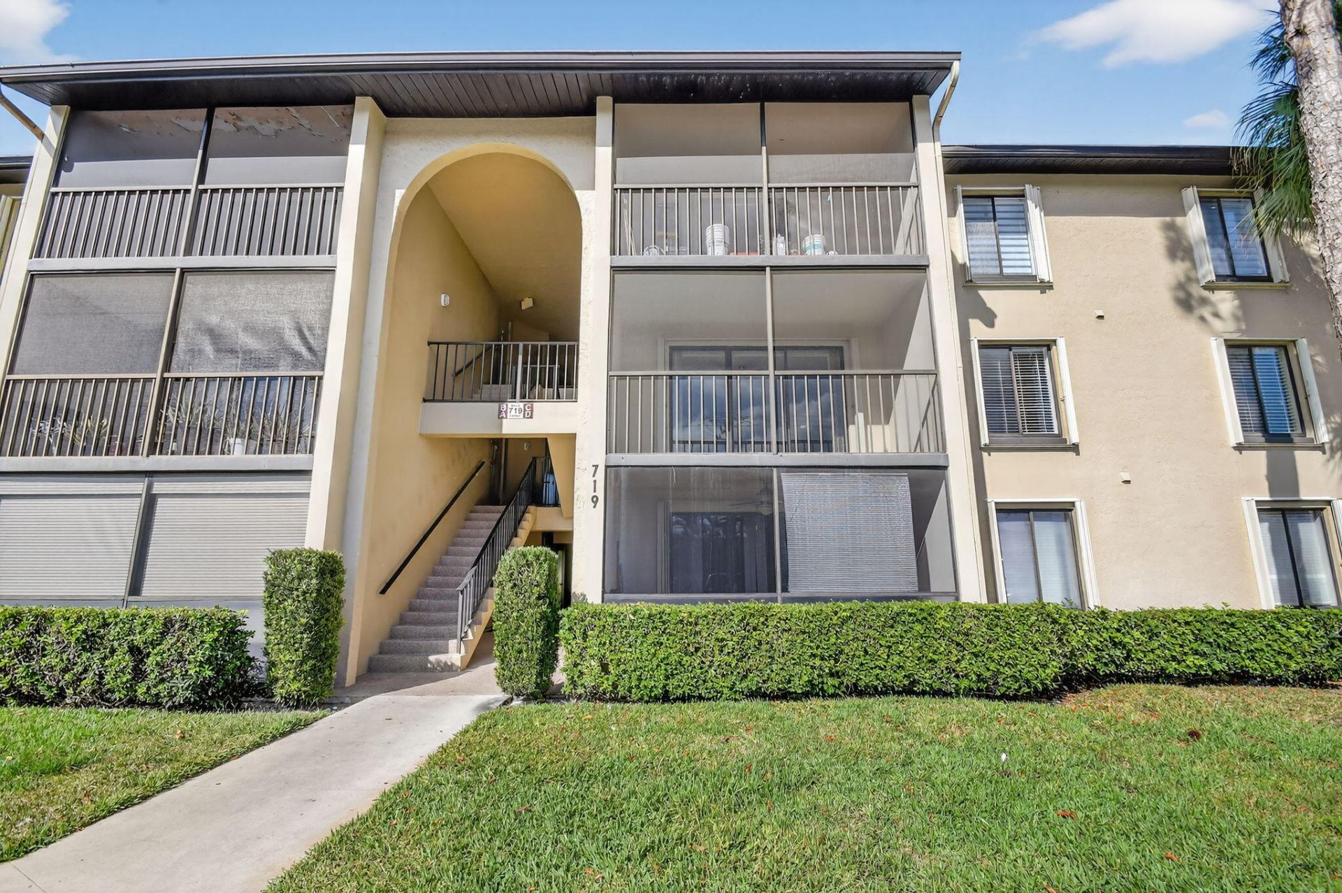 719 Sunny Pine Way, Unit D2, Greenacres, FL 33415 Photo