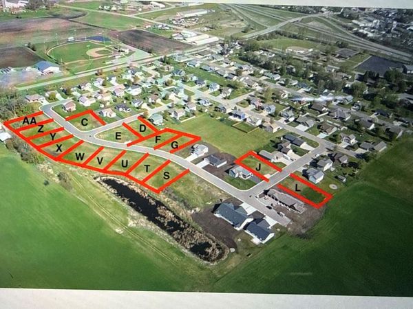 1012 E 4th Avenue SE, Freeport, MN 56336