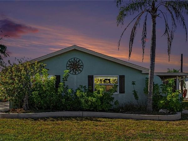 2753 N Ibis CT, ST. JAMES CITY, FL 33956