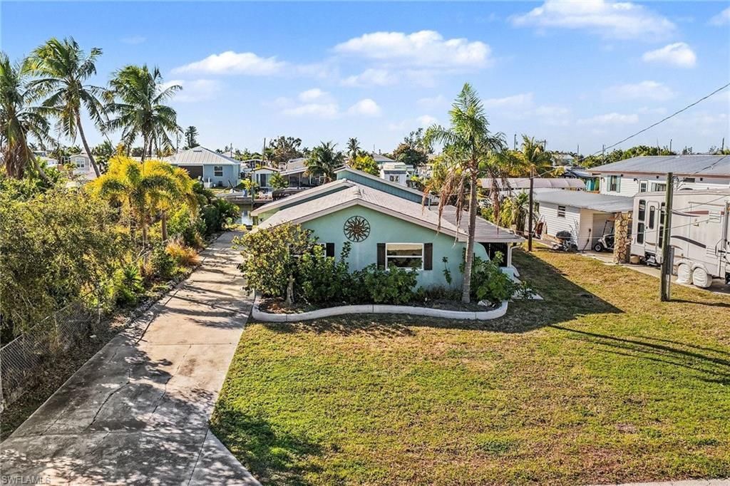 2753 N Ibis Ct, Saint James City, FL 33956 Photo