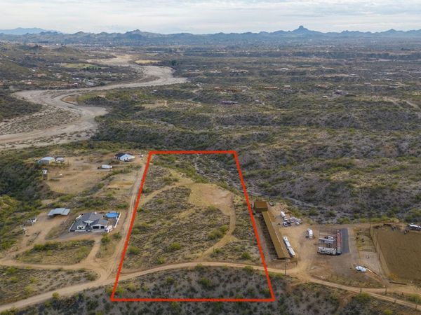 002 S Everett Bowman Roads, Unit -, Wickenburg, AZ 85390