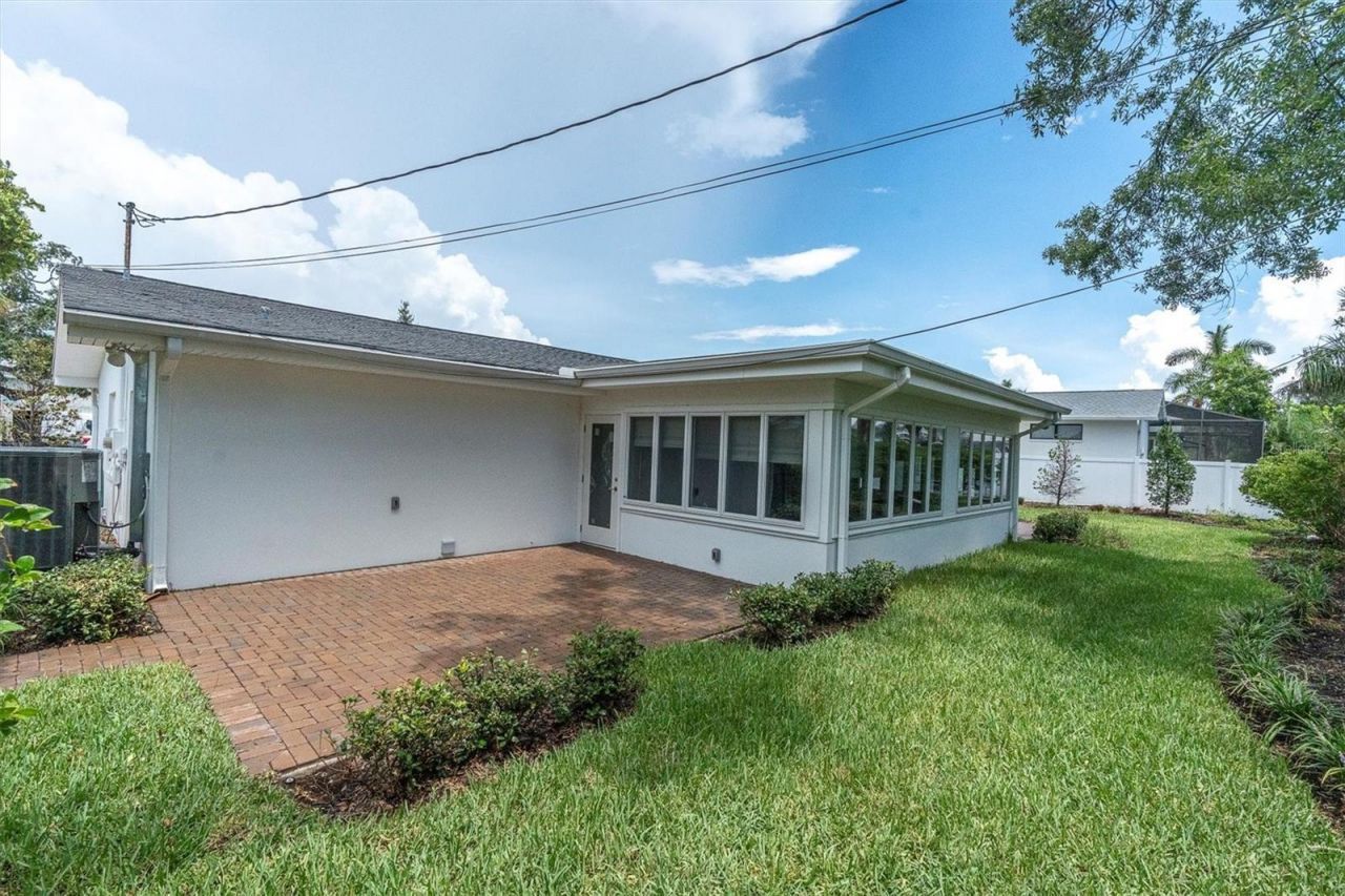 319 Rafael Boulevard Ne, Saint Petersburg, FL 33704 Photo