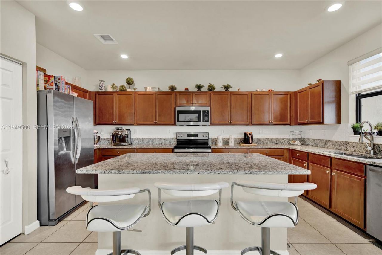 9411 W 35th Ave, Hialeah, FL 33018 Photo