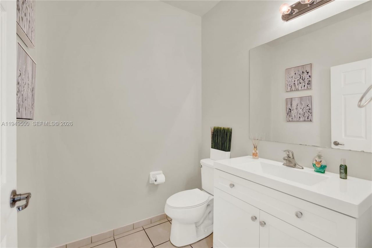 9411 W 35th Ave, Hialeah, FL 33018 Photo