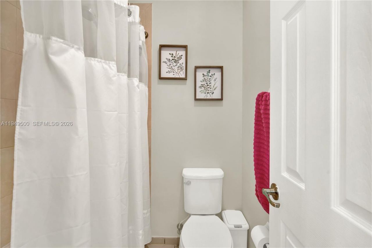 9411 W 35th Ave, Hialeah, FL 33018 Photo