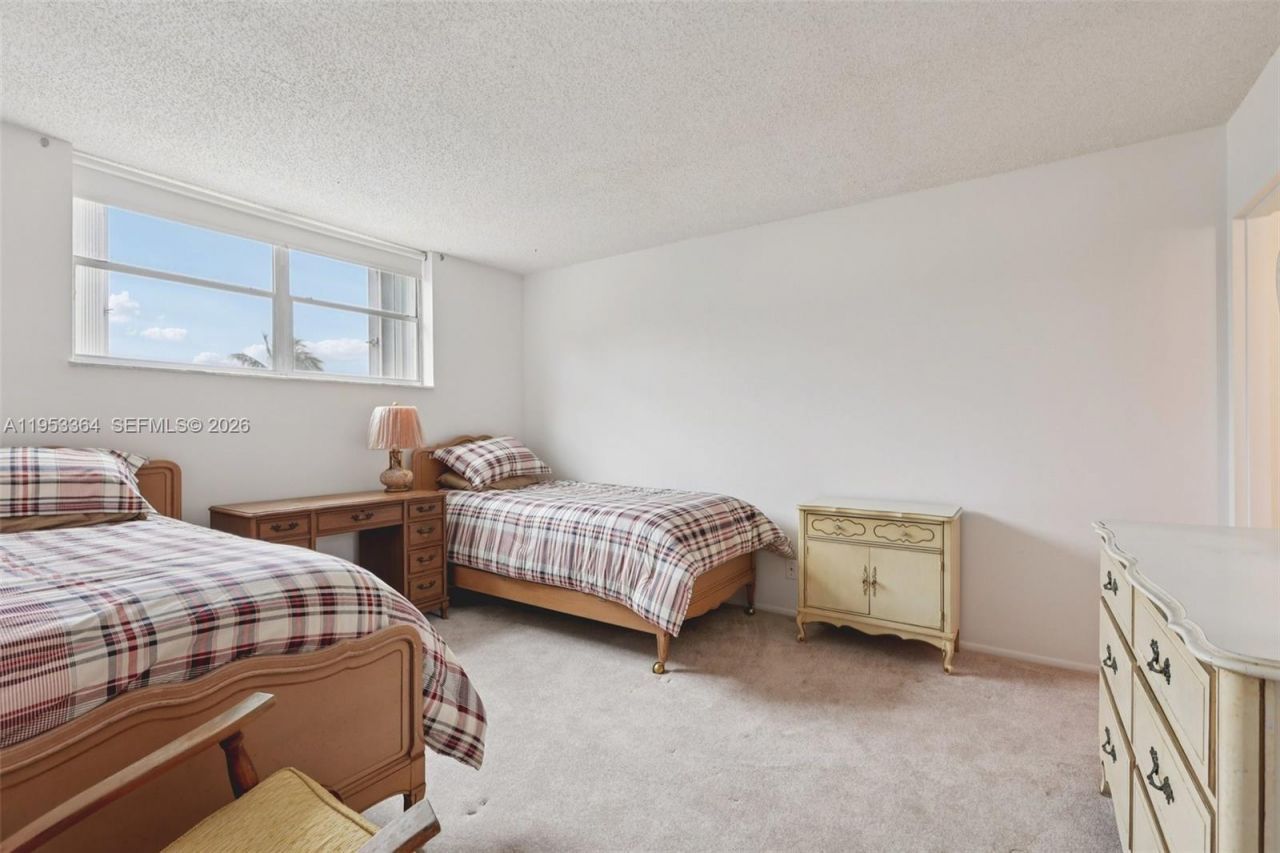 5300 NE 24th Ter, Unit 428C, Fort Lauderdale, FL 33308 Photo