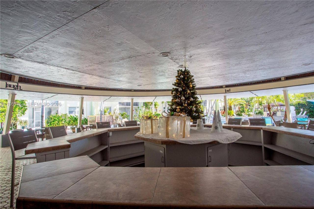 5300 NE 24th Ter, Unit 428C, Fort Lauderdale, FL 33308 Photo