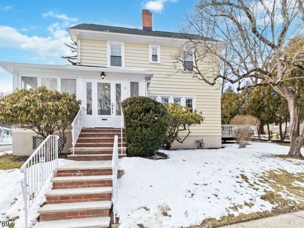 2 Longview Ter, Morristown, NJ 07960