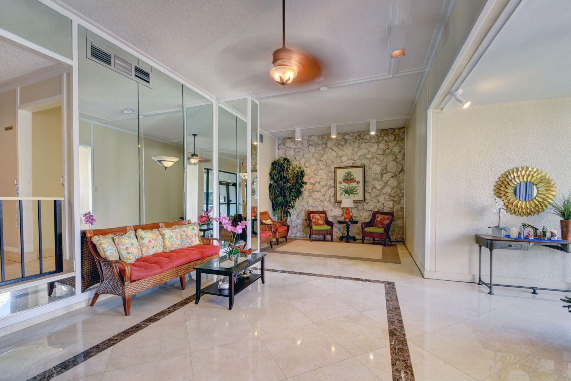 5600 N Flagler Drive, Unit 307, West Palm Beach, FL 33407 Photo