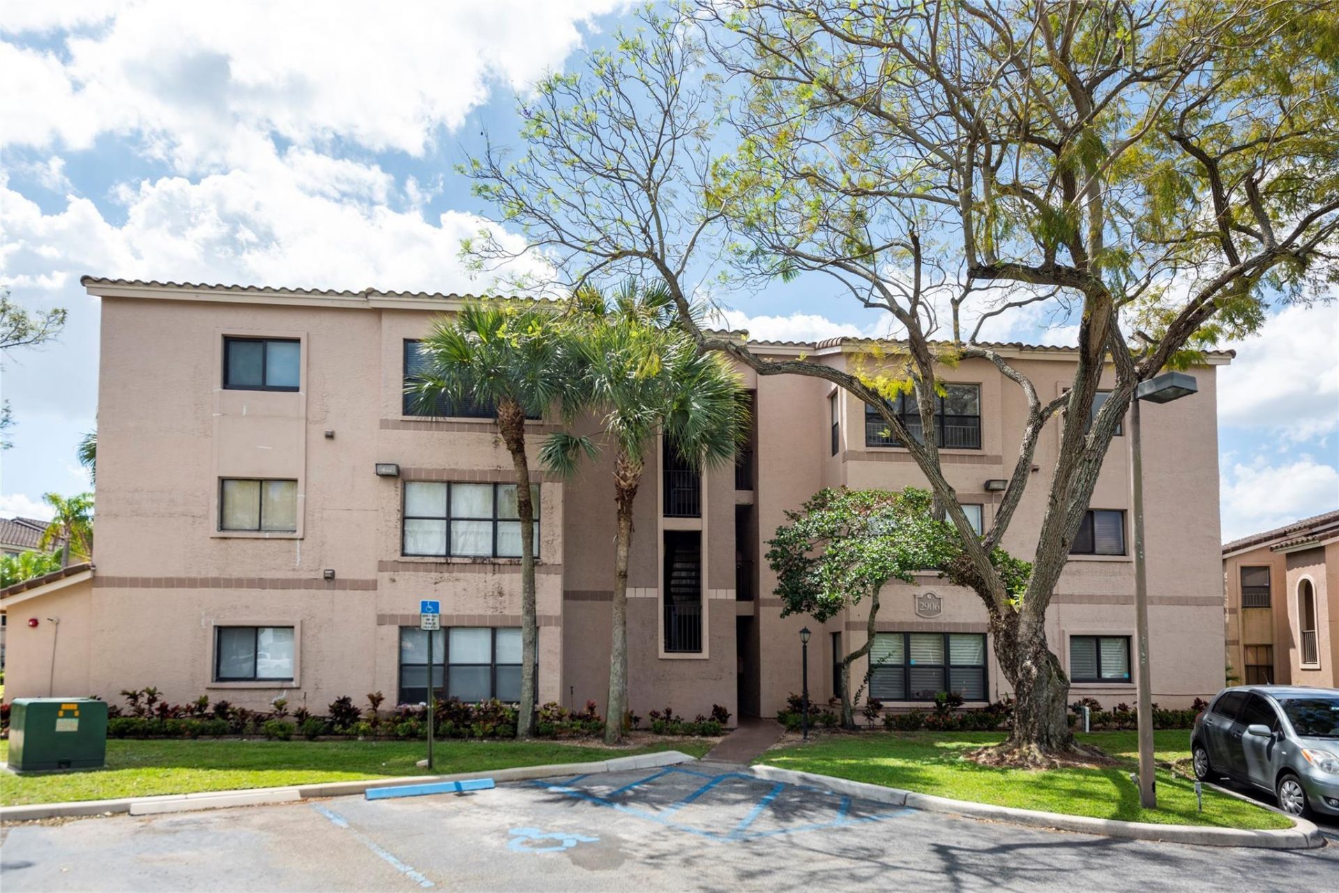 2906 S University Drive, Unit 10204, Davie, FL 33328 Photo