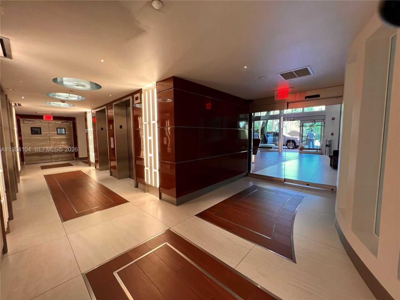 90 Alton Rd, Unit 2110, Miami Beach, FL 33139 Photo