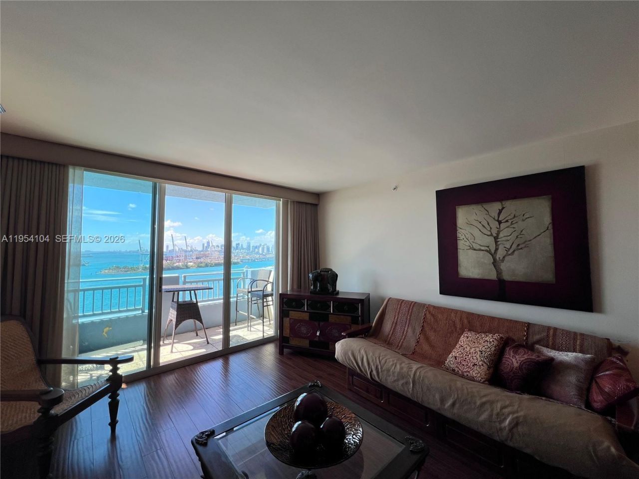 90 Alton Rd, Unit 2110, Miami Beach, FL 33139 Photo