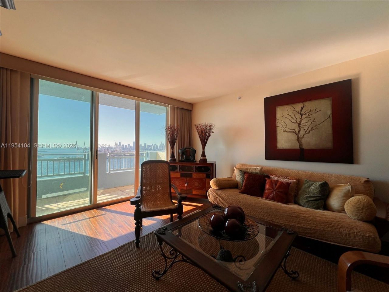 90 Alton Rd, Unit 2110, Miami Beach, FL 33139 Photo