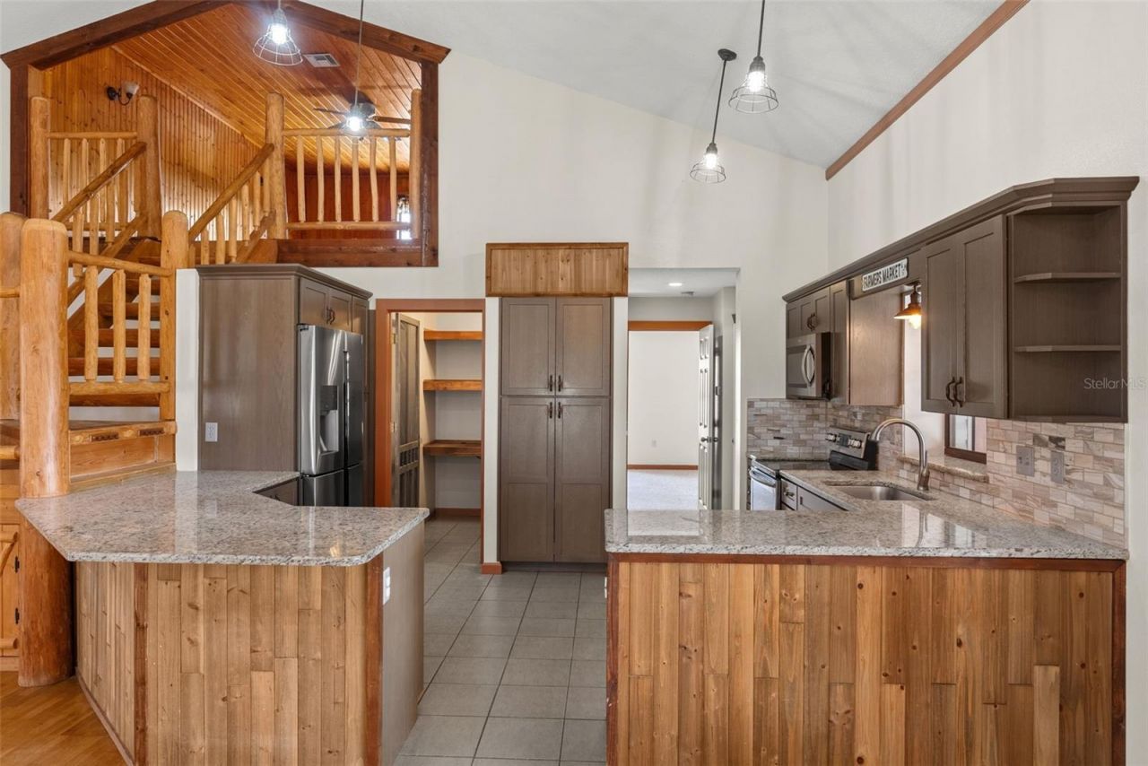 17620 Poyner Road N, Polk City, FL 33868 Photo