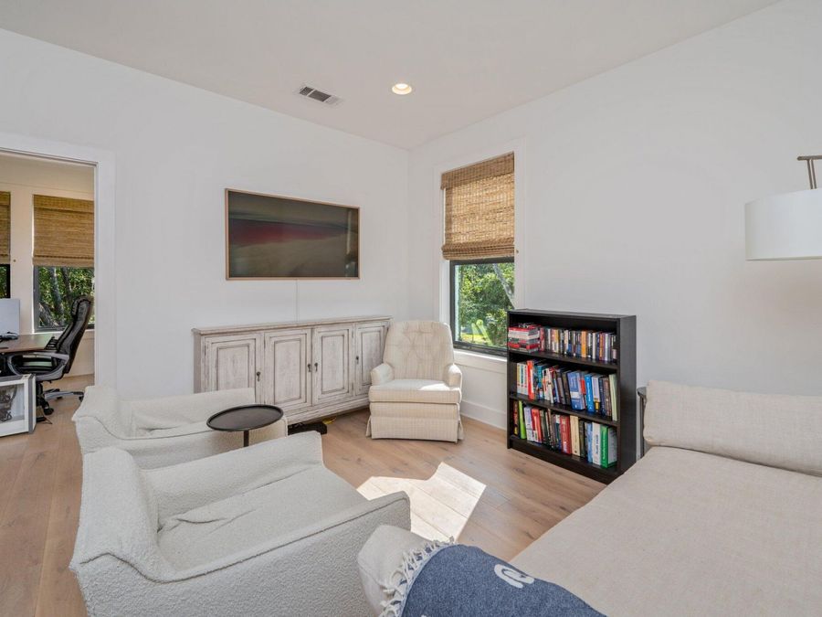 Property Image 82