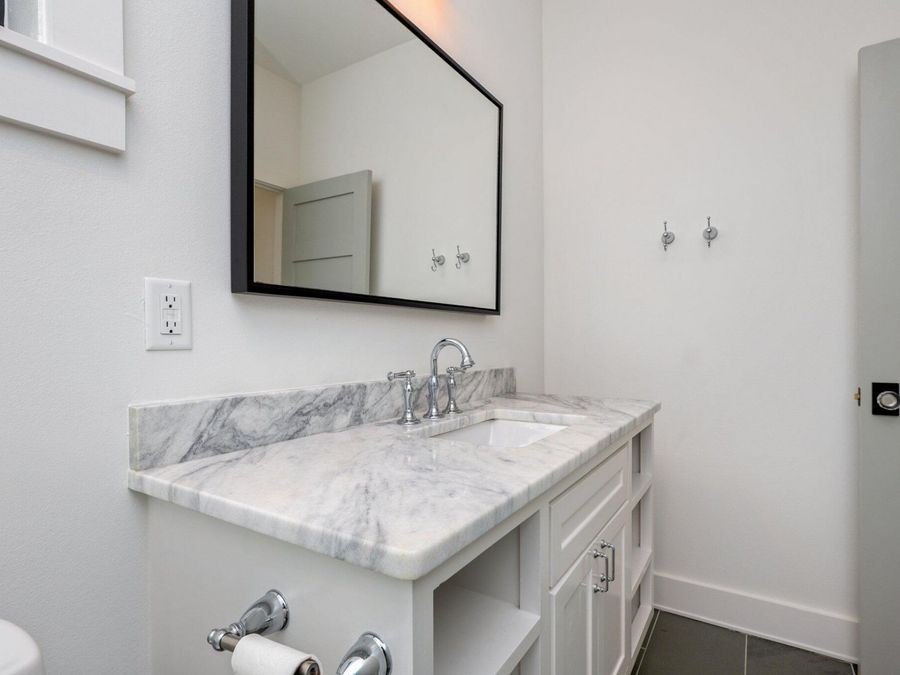 Property Image 87