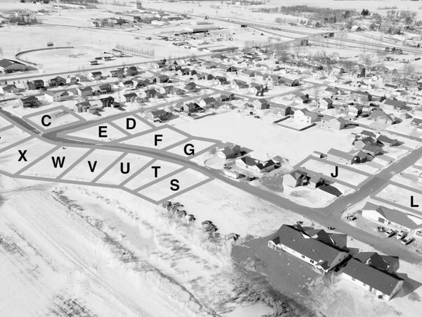 300 E 11th Street SE, Freeport, MN 56336