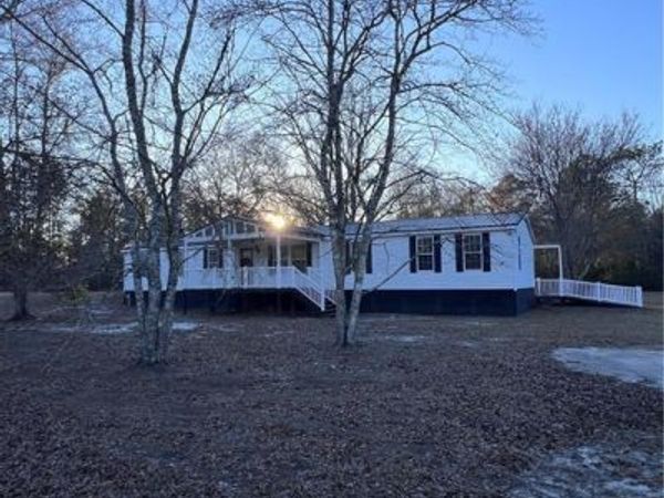 10473 Browntown Road, Hortense, GA 31543