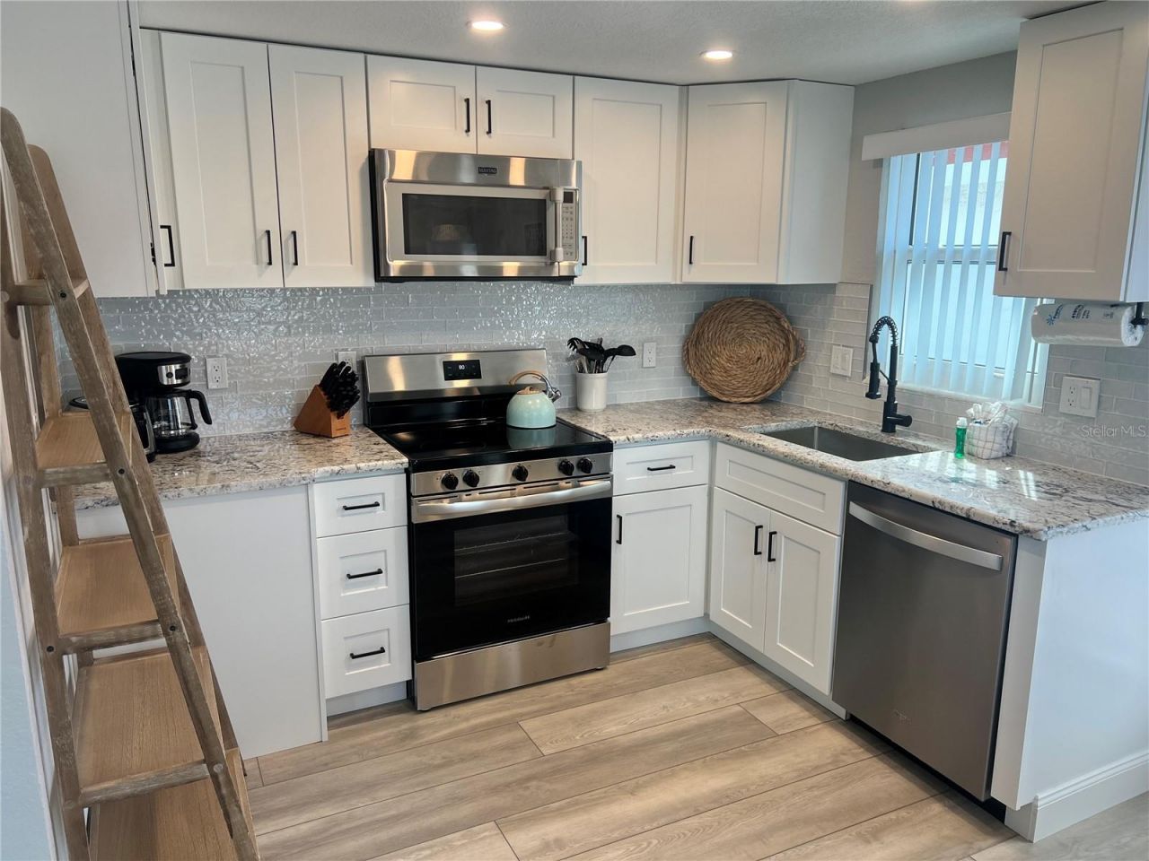 6154 Midnight Pass Road, Unit D02, Sarasota, FL 34242 Photo