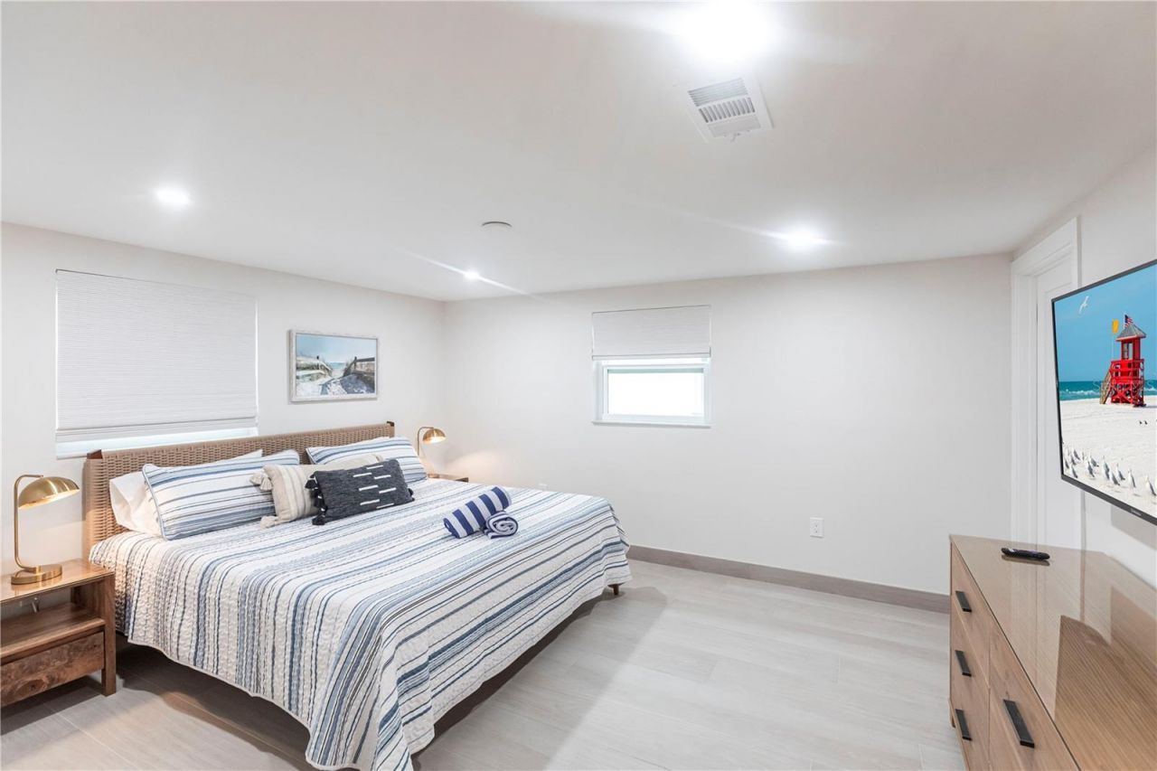 6154 Midnight Pass Road, Unit B18, Sarasota, FL 34242 Photo