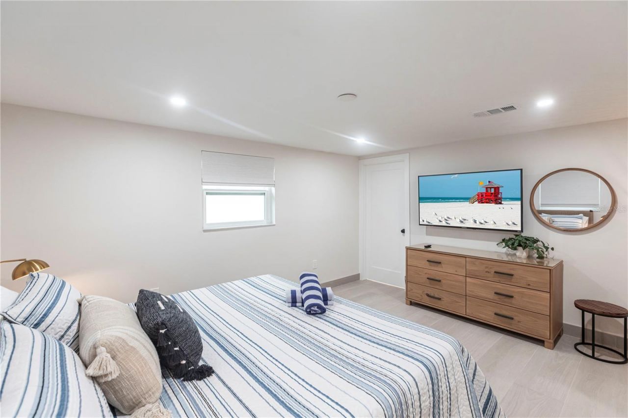 6154 Midnight Pass Road, Unit B18, Sarasota, FL 34242 Photo