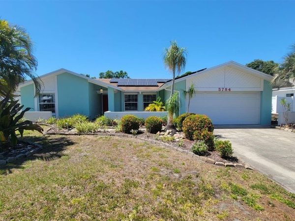 5784 BAY PINES LAKES BOULEVARD, ST PETERSBURG, FL 33708