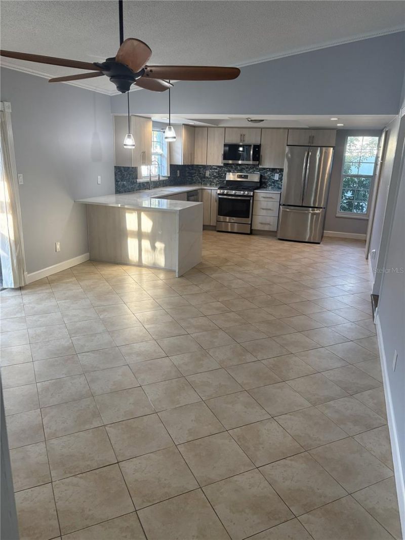 5784 Bay Pines Lakes Boulevard, Saint Petersburg, FL 33708 Photo