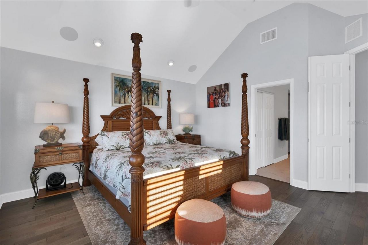 1910 Oregon Trail, Englewood, FL 34224 Photo