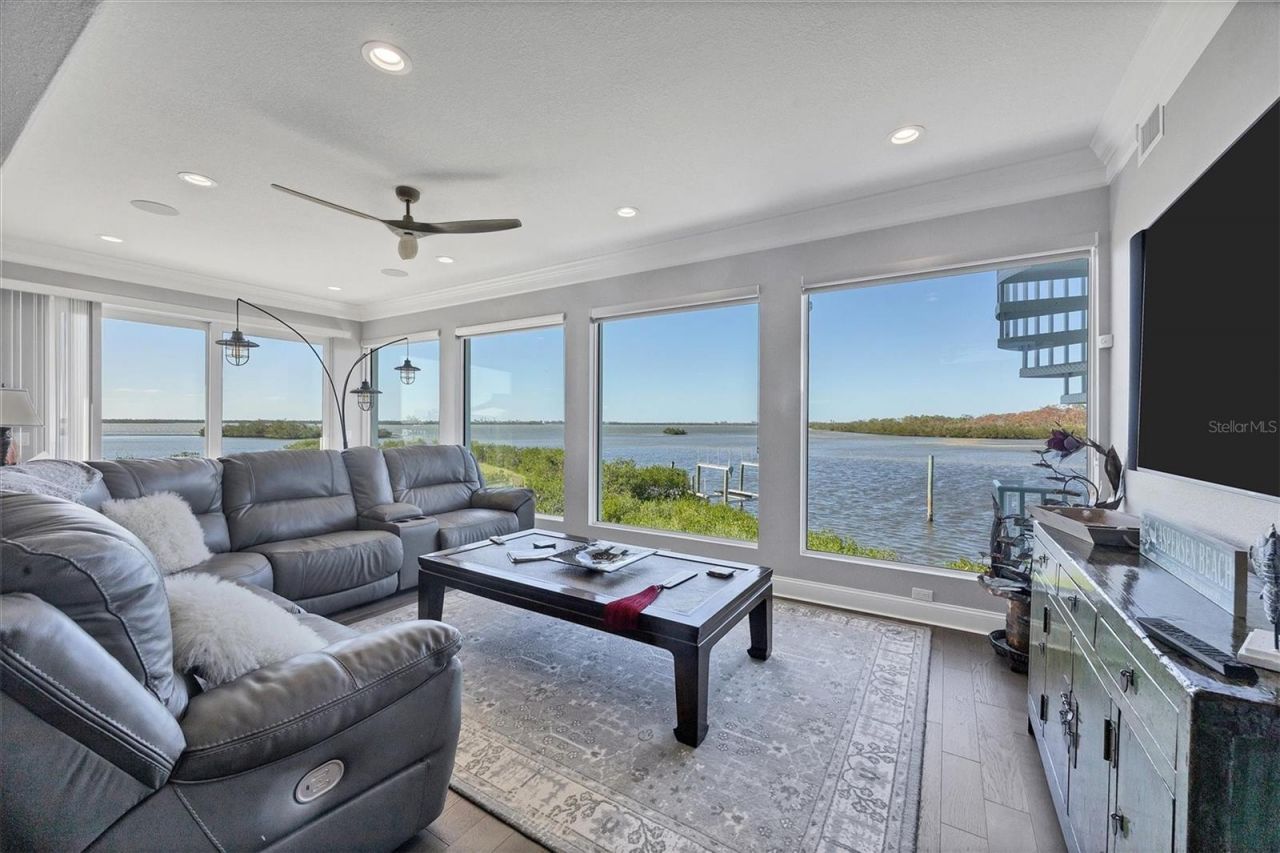 1910 Oregon Trail, Englewood, FL 34224 Photo