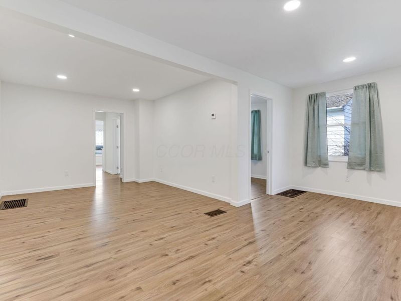 727 W Washington Street, Baltimore, OH 43105 Photo 11