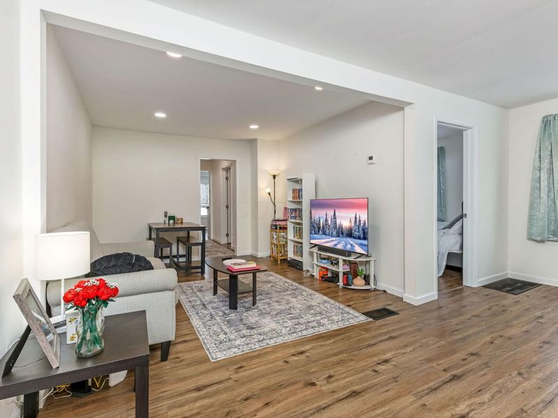 727 W Washington Street, Baltimore, OH 43105 Photo 12