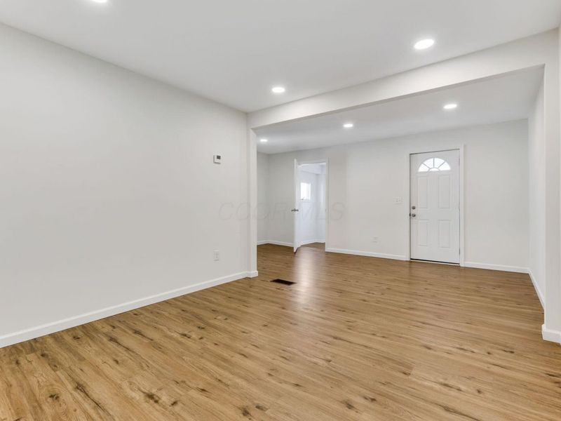 727 W Washington Street, Baltimore, OH 43105 Photo 14